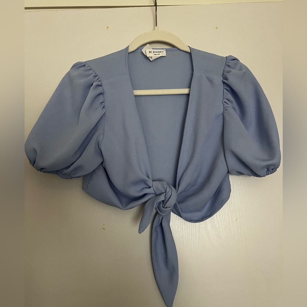 light blue tie top for dry goods, puffer sleeves